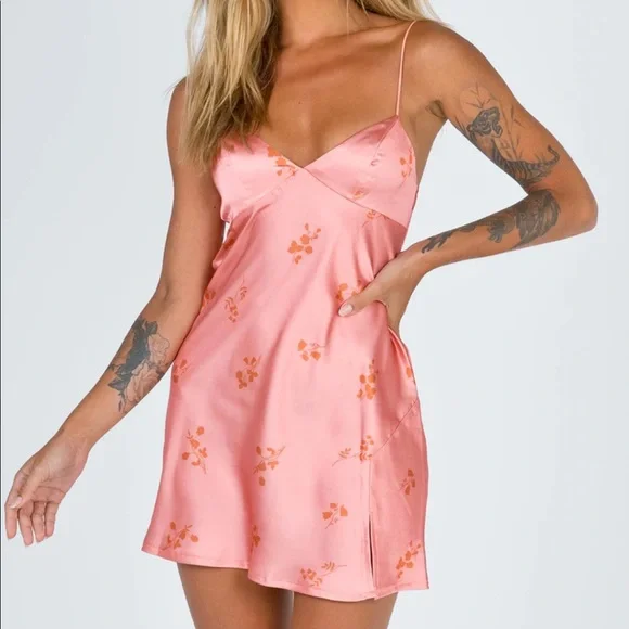 Princess Polly floral mini dress - Picture 1 of 16
